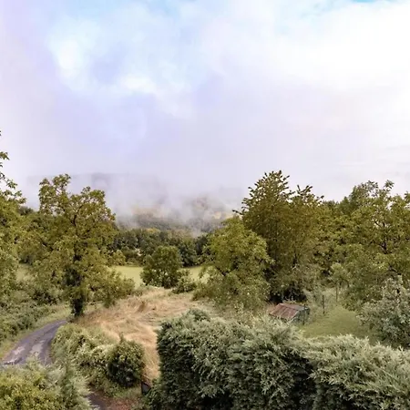 Nature Escape In Loubressac With Pool 別荘